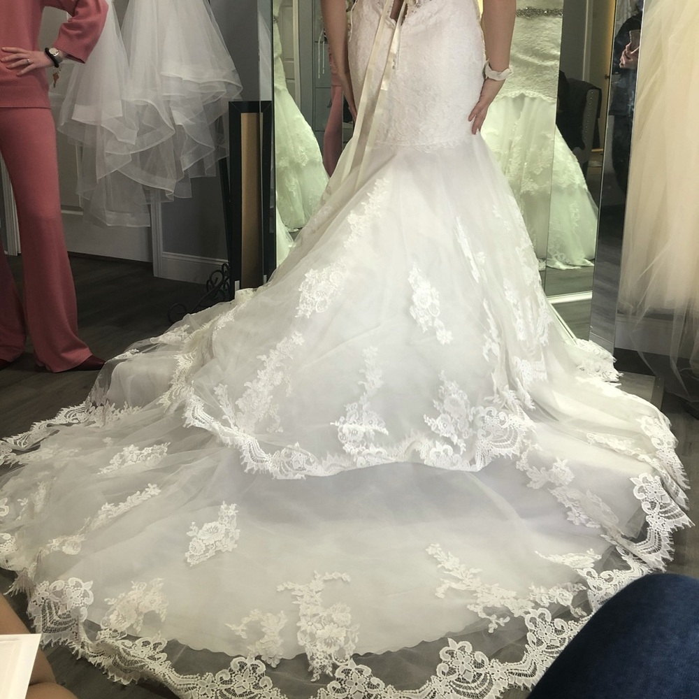 Wedding dress